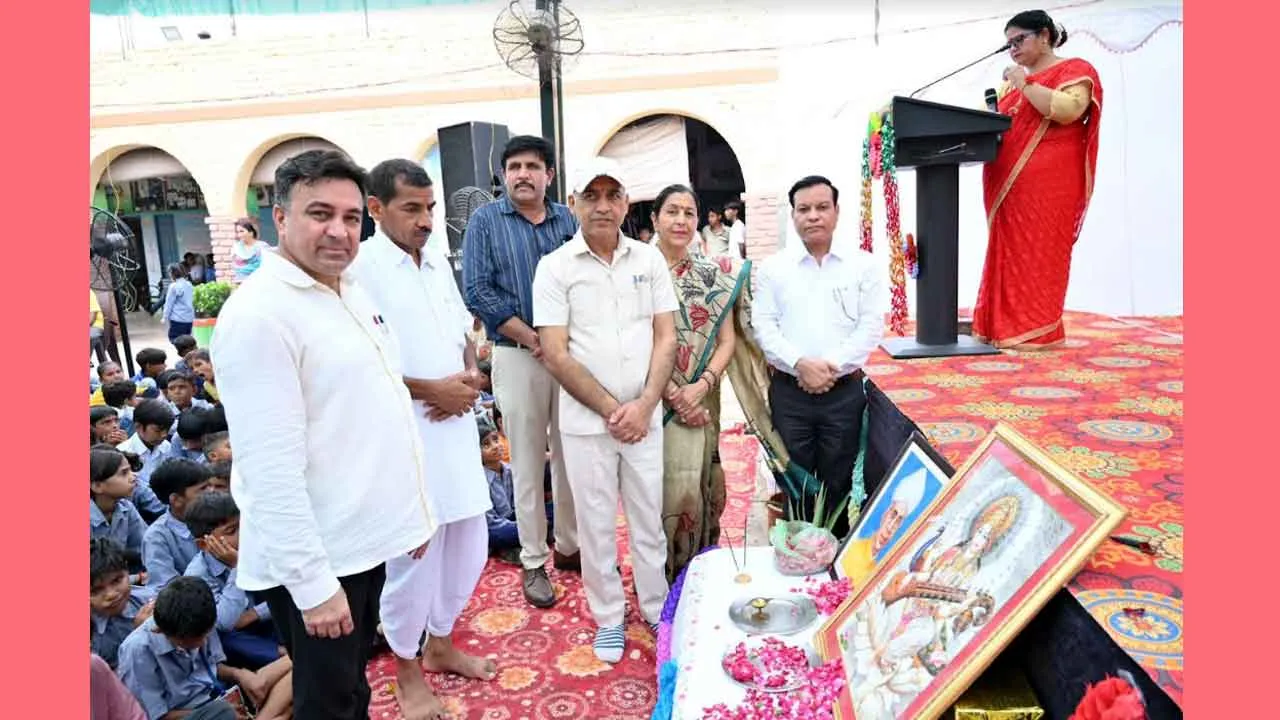 टीचर्स डे शिक्षकों और छात्रों के बीच एक मजबूत संबंध का प्रतीक है: बूटाराम