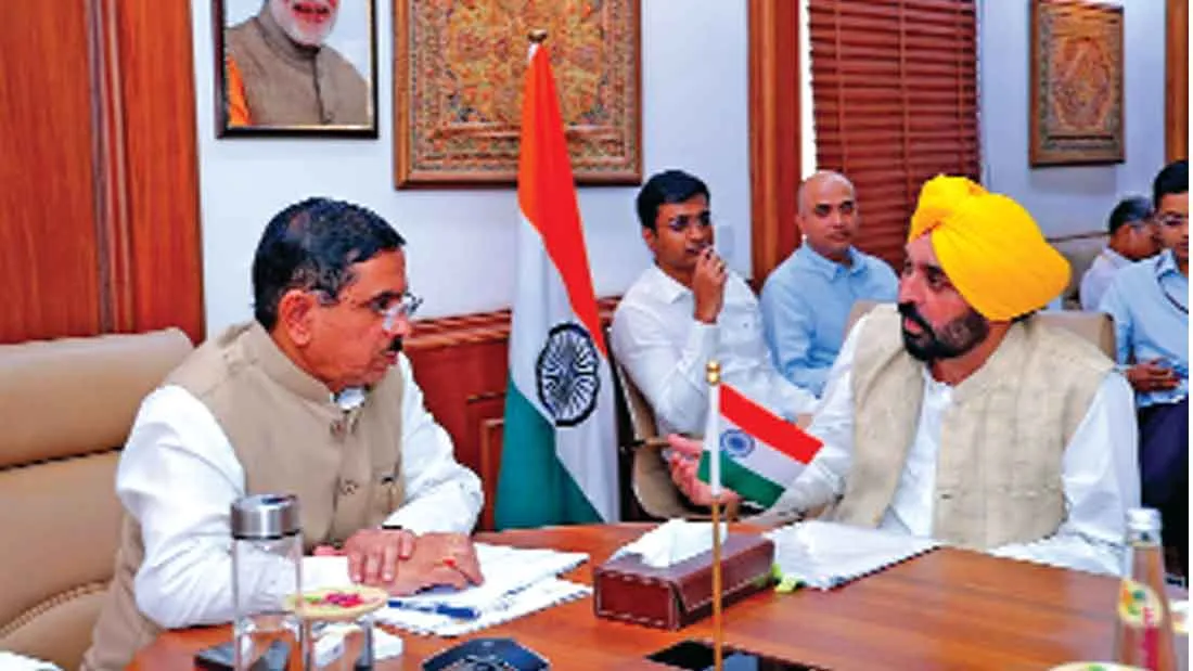 मिल मालिकों व आढ़तियों की मांगों को लेकर दिल्ली पहुंचे सीएम मान, केन्द्र ने दिया जल्द मानने का विश्वास