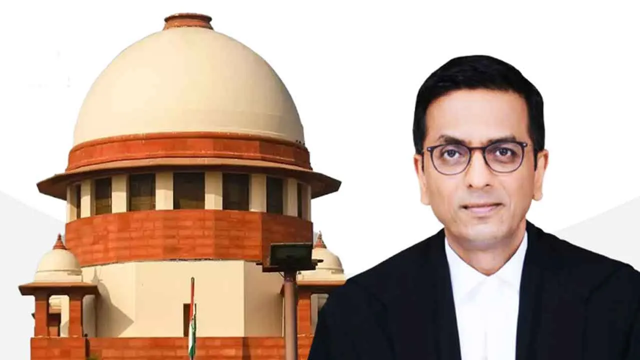 CJI Chandrachud: सीजेआई चंद्रचूड़ ने वकील से कहा ‘‘तुम्हारी हिम्मत कैसे हुई’’!