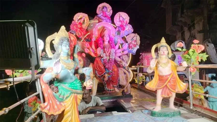 धूमधाम से शिकोहाबाद में निकाली गई भगवान राम की बारात