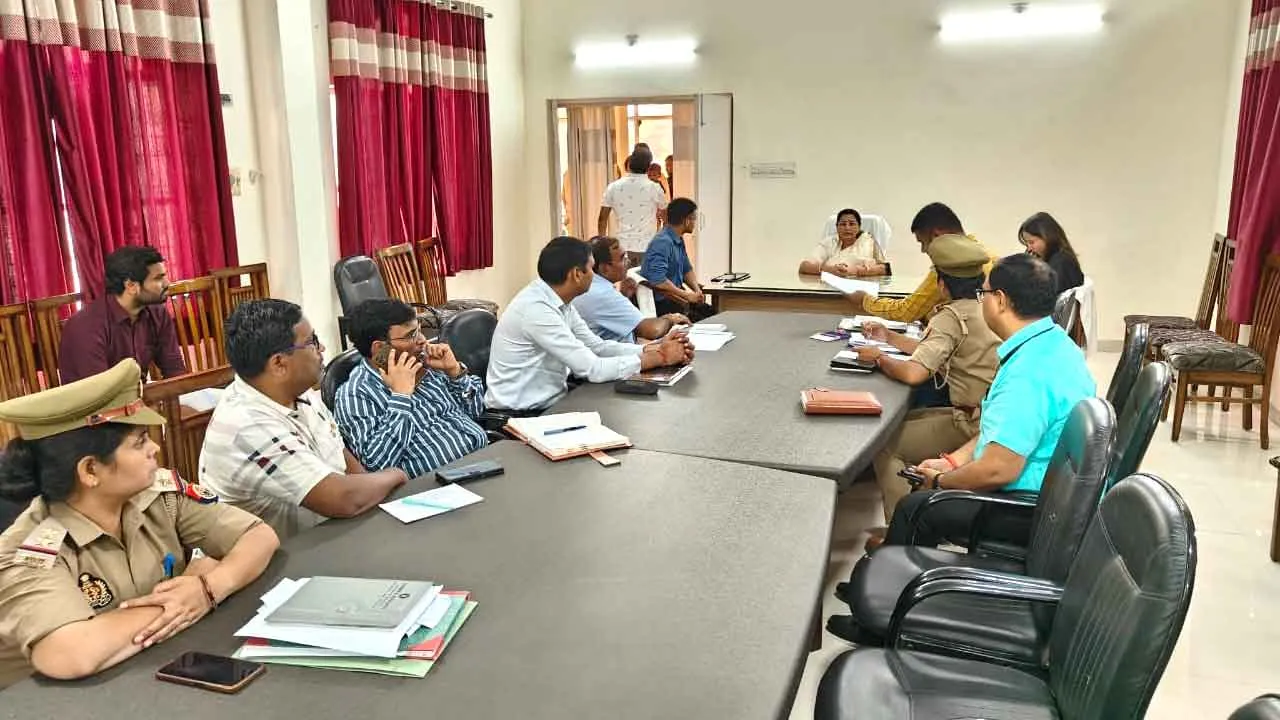 पीड़ित महिलाओं को न्याय दिलाने हेतु जनसुनवाई का हुआ आयोजन