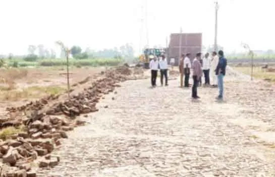 अधिकारी ख्याल रखें, भविष्य में अवैध निर्माण दोबारा न हो: प्रदीप कुमार