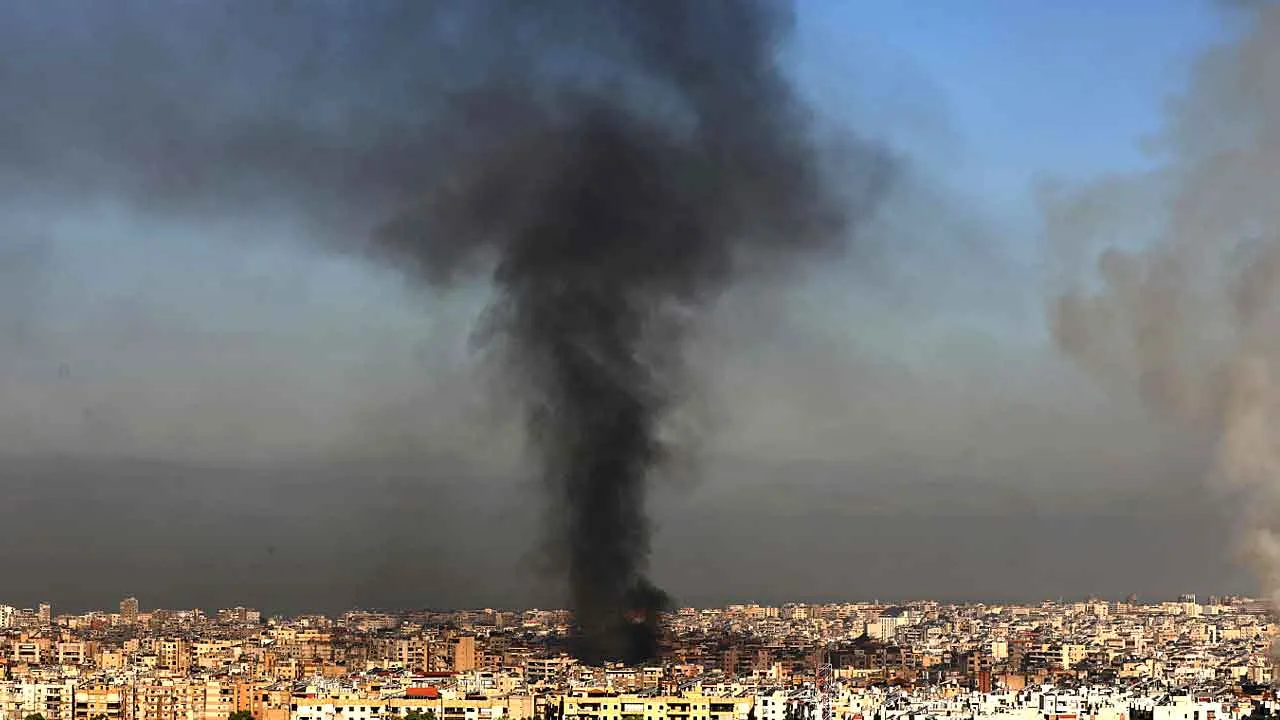 Israel-Hezbollah Attack: इजरायल ने किया ‘जमीनी हमला’ तो हिजबुल्लाह ने खोला तोपों का मुंह!