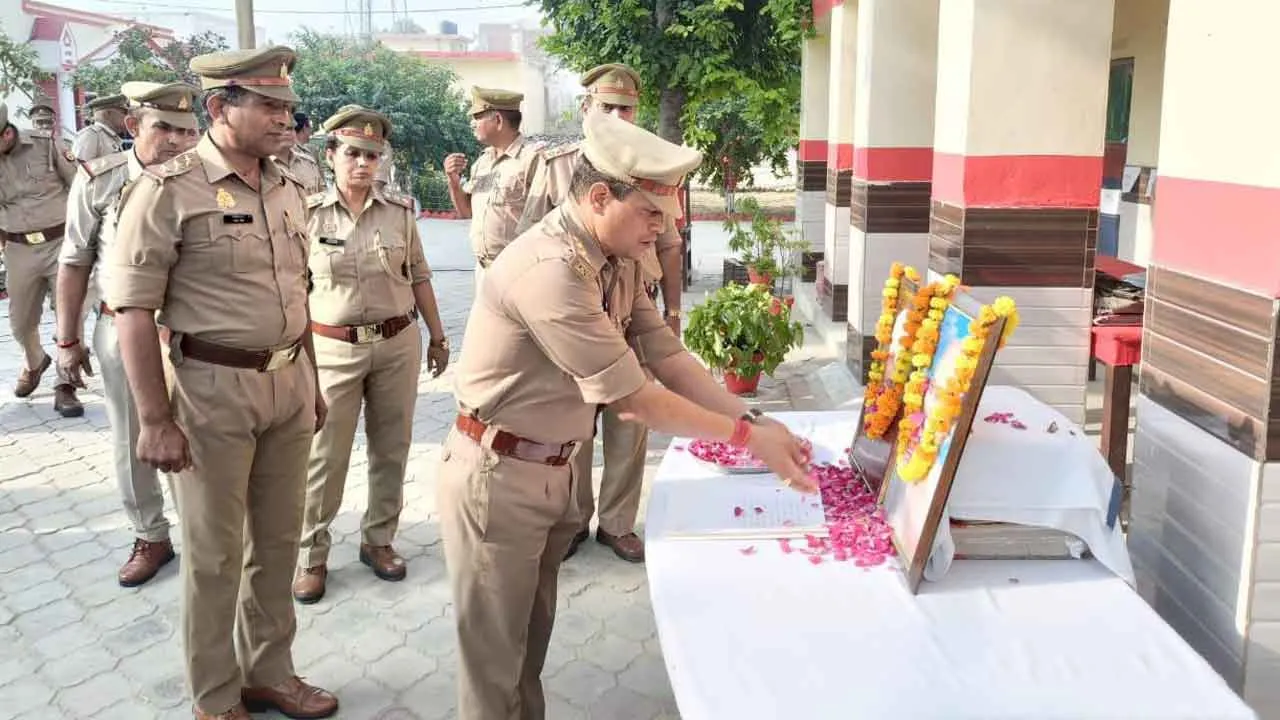 श्रद्धा से याद किये गए गांधी-शास्त्री, दी श्रद्धांजलि