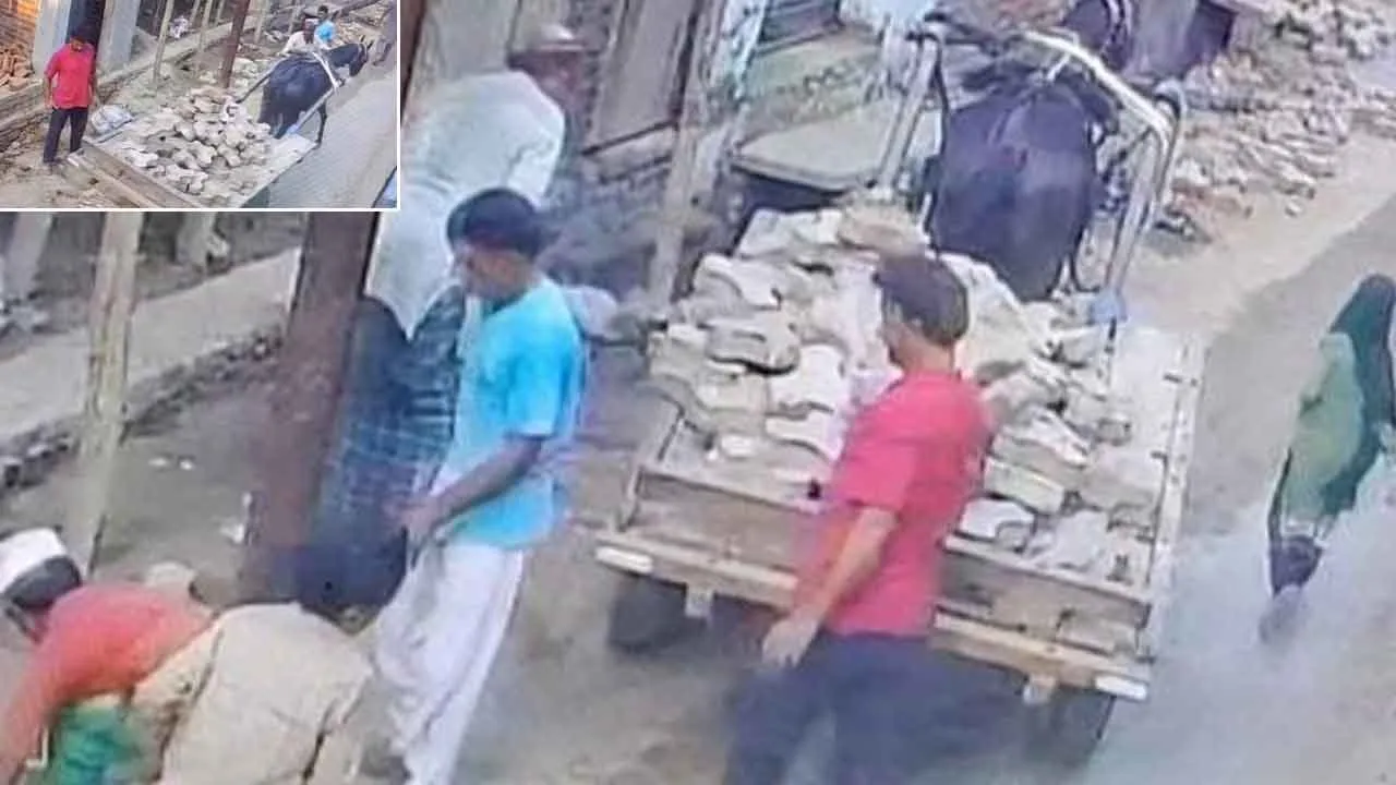 सड़क की इंटरलॉकिंग ईंटे भर ले गया वार्ड सभासद