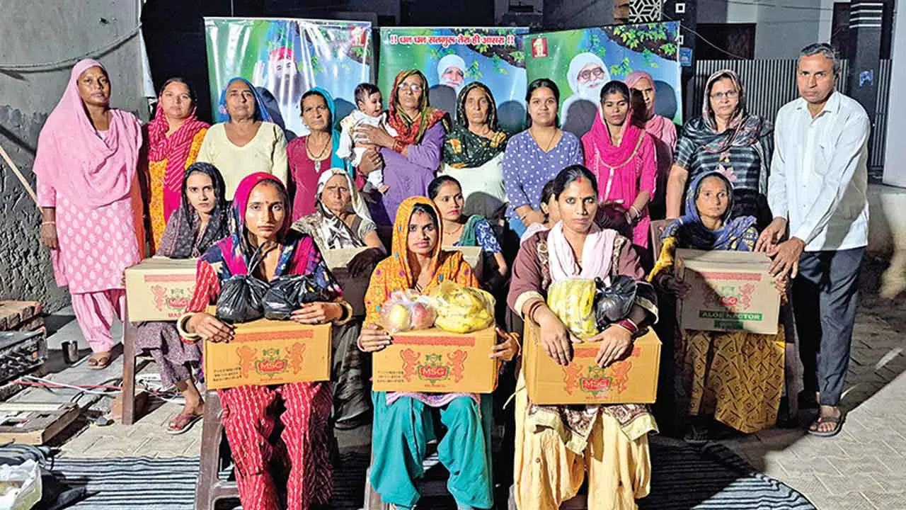 Sirsa : मां की बरसी पर बेटी ने किए मानवता भलाई के कार्य