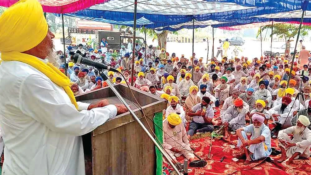 Toll Plaza: उगराहां संगठन ने पंजाब भर में 25 टोल प्लाजा अनिश्चित समय के लिए किए फ्री
