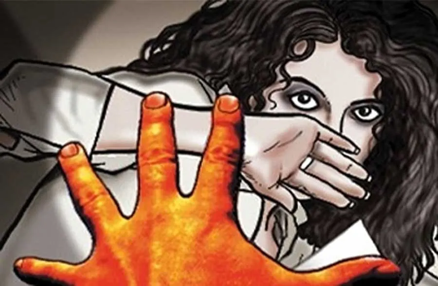 दो युवकों पर सामूहिक दुराचार का आरोप, एसपी से शिकायत