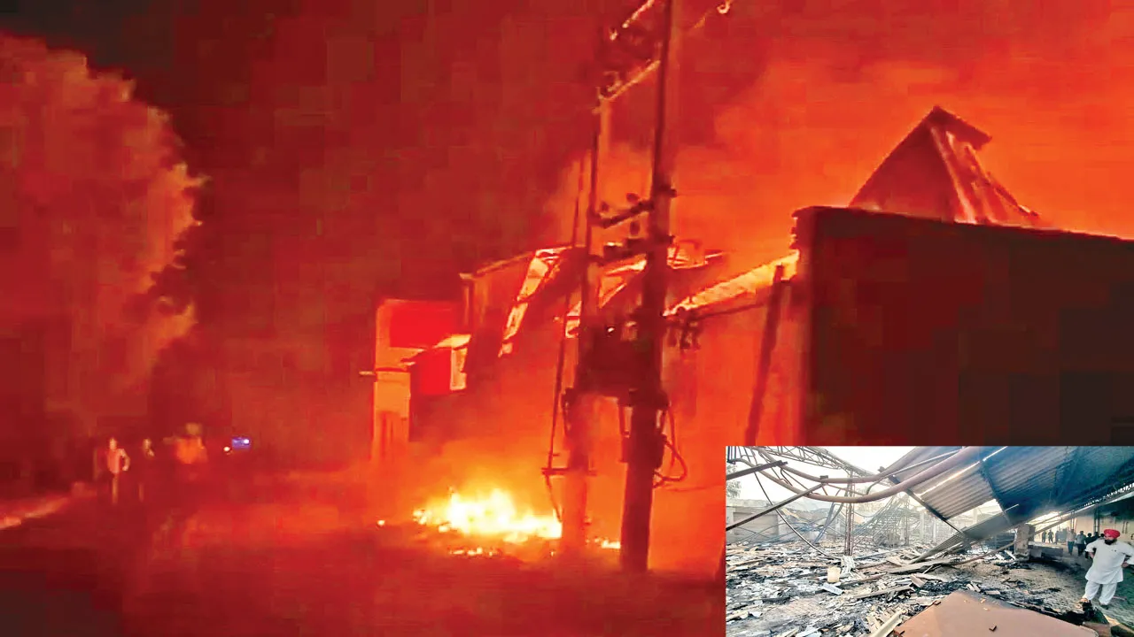 Fire: फर्नीचर फैक्ट्री में लगी आग, लाखों का नुक्सान
