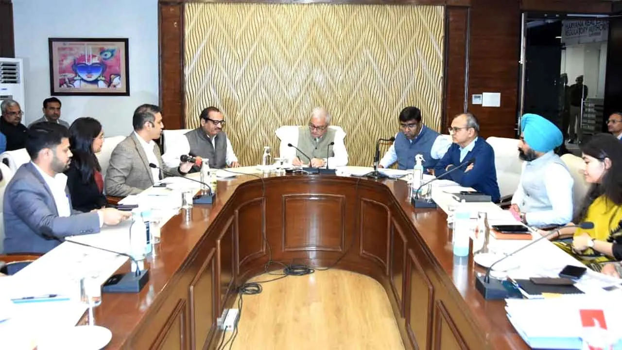प्रत्येक सरकारी कार्यालय में आमजन की सुनवाई सुनिश्चित करें अधिकारी: जोशी