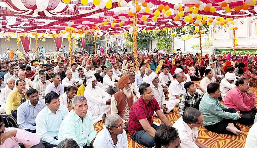 नामचर्चा में हुआ बेपरवाह मस्ताना जी महाराज का यशोगान