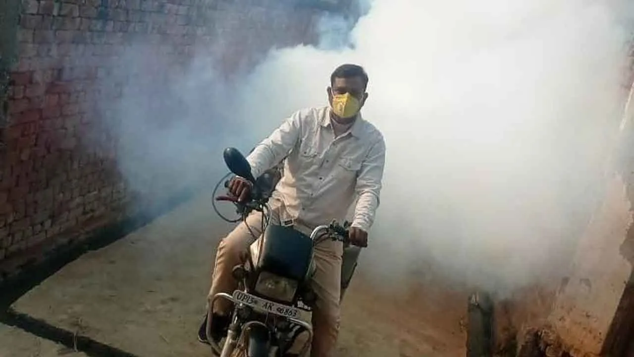 कण्डेला में मच्छरों से बचाव हेतु चलाया फॉगिंग अभियान
