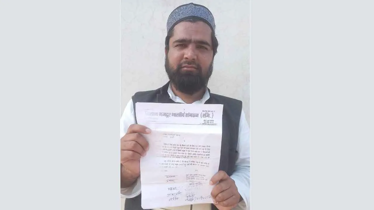 हाइवे पर बने कट को पुनः चालू किये जाने की मांग