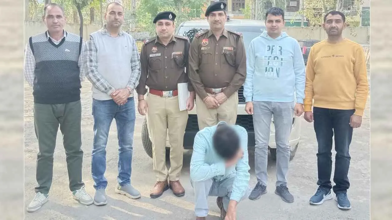 सस्ता सोना देने के नाम पर 1.88 करोड़ हड़पने वाला आरोपी काबू, 3 दिन के पुलिस रिमांड पर