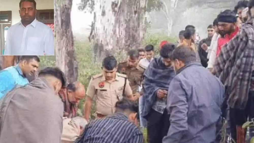 सड़क किनारे मिला व्यक्ति का शव, परिजनों ने जताया हत्या का अंदेशा
