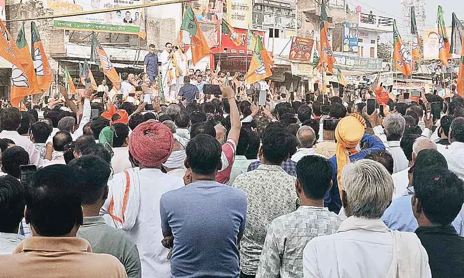 Rajasthan By-election 2024: भाजपा प्रत्याशी के समर्थन में सड़कों पर उतरे मुख्यमंत्री!