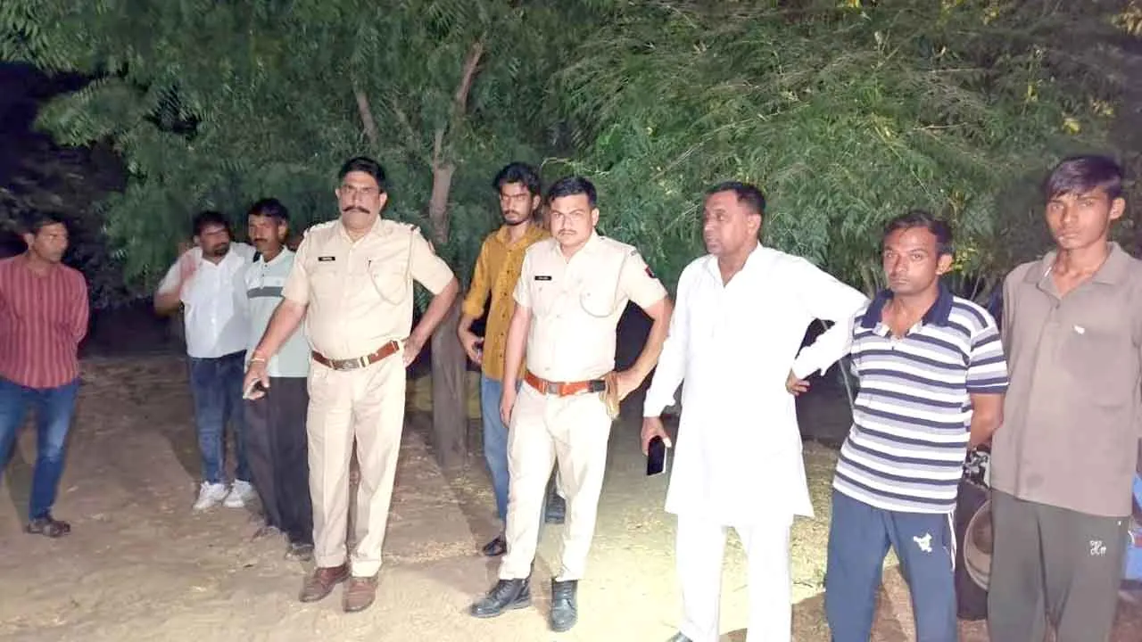 Crime News: ढाणी बड़ी में रंजिश को लेकर 55 वर्षीय व्यक्ति को शराब में जहरीला पदार्थ पिलाकर मारपीट कर हत्या का आरोप, मामला दर्ज