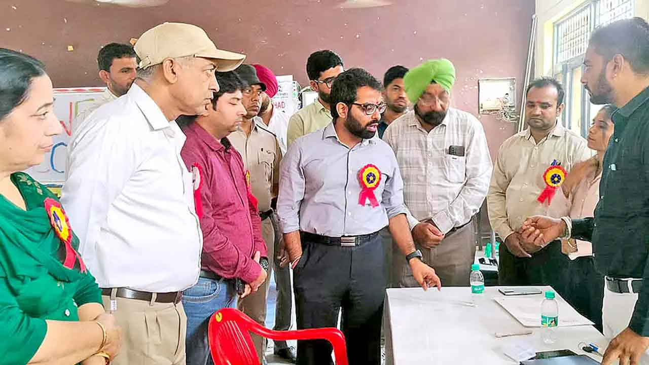 Rojgar Mela: रोजगार मेले में 35 विद्यार्थियों को मिला रोजगार