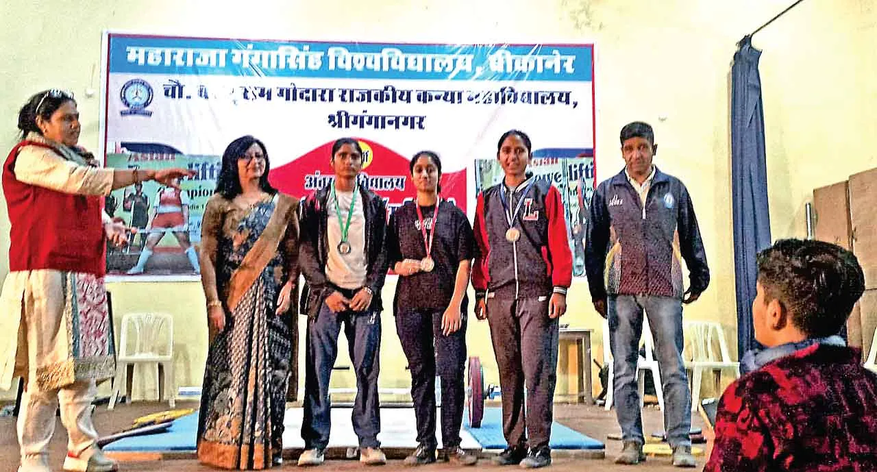 शाह सतनाम जी गर्ल्स महाविद्यालय श्री गुरुसर मोडिया की छात्राओं ने मनवाया प्रतिभा का लोहा माना!