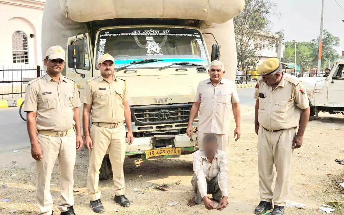 ट्रक चोरी प्रकरण में आरोपी गिरफ्तार, चोरीशुदा वाहन बरामद