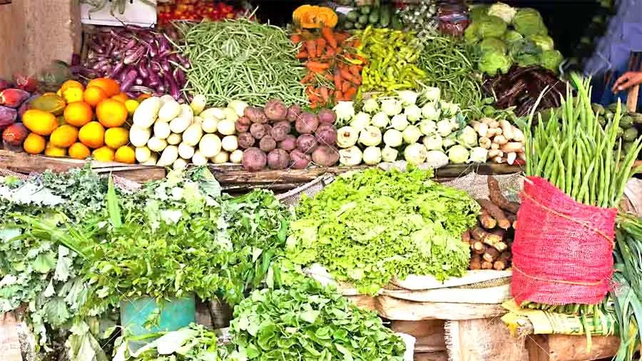 Agriculture News: ठेके पर जमीन लेकर मौसमी सब्जियां लगाकर कमा रहा है 10 लाख सालाना