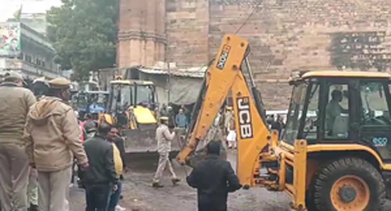 Ajmer Dargah Encroachment: अजमेर दरगाह क्षेत्र में निगम की बड़ी कार्रवाई!