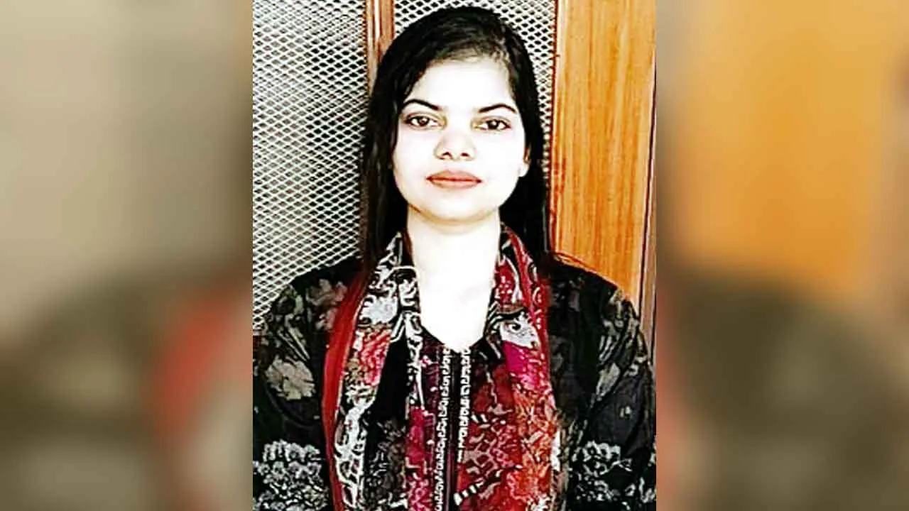 Sri Ganganagar News: एमएससी में सर्वाधिक अंक हासिल करने वाली अंजली बंसल को मिलेगा स्वर्ण पदक