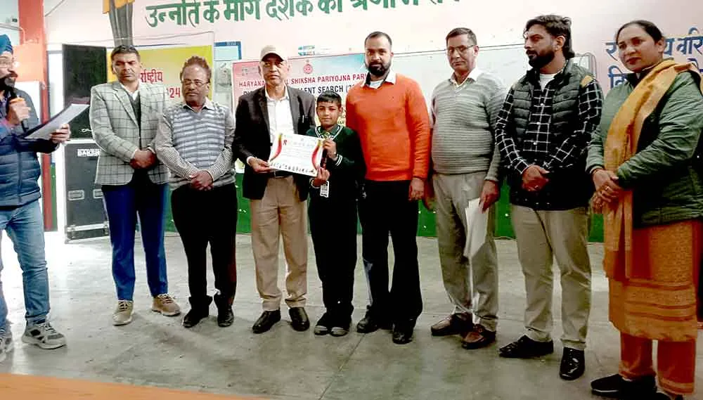 मॉडल संस्कृति स्कूल बप्प ने दिखाया टैलेंट