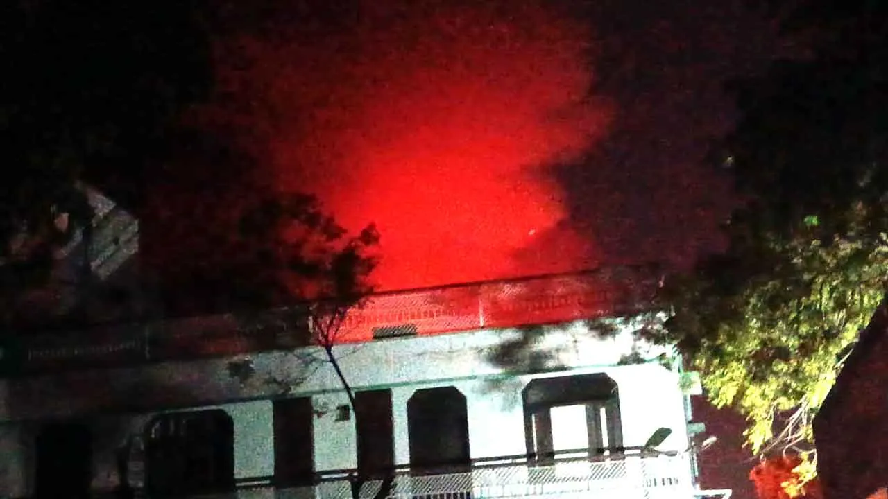 Fire: भिवानी के औद्योगिक क्षेत्र स्थित चिनार मिल में लगी भयंकर आग