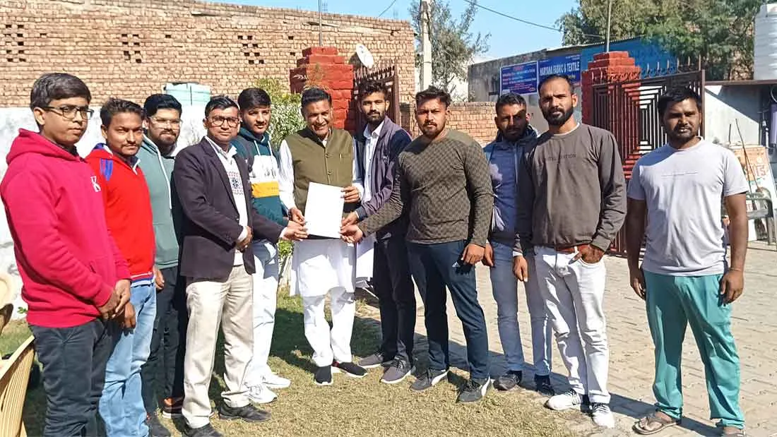 Group D: गु्रप डी उम्मीदवारों ने रिक्त पदों के परिणाम जारी का चयन प्रक्रिया की उठाई मांग