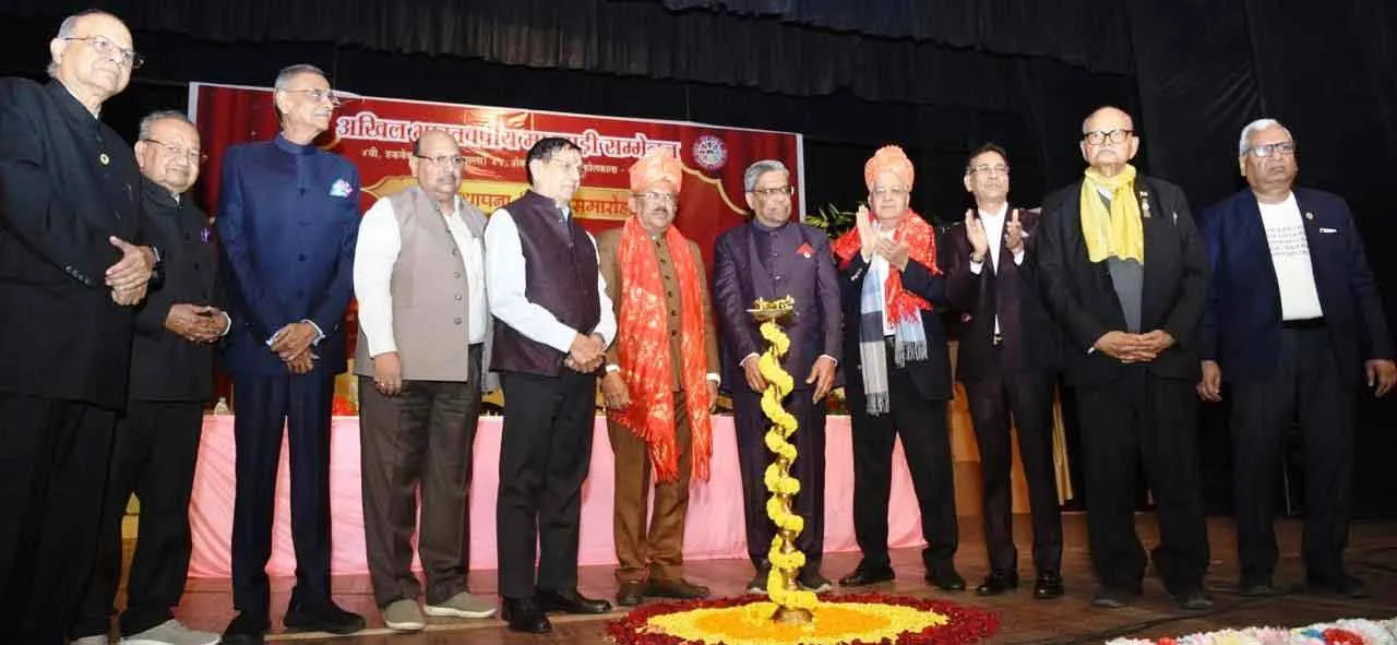 विधानसभा अध्यक्ष वासुदेव देवनानी ने जरूरतमंदों को बांटे कंबल