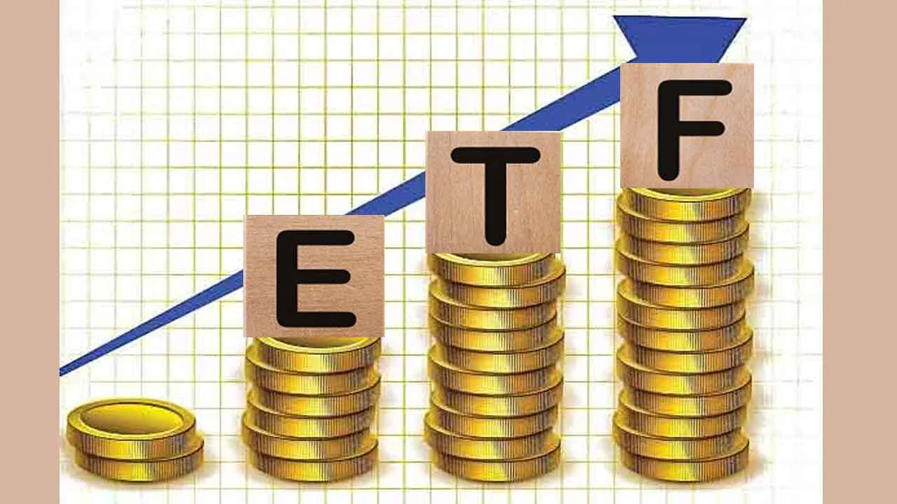 Gold ETFs in 2025: गोल्ड ईटीएफ 2025 में भी होगी निवेशकों की पहली पसंद? निवेश बढ़ गया 4 गुना!
