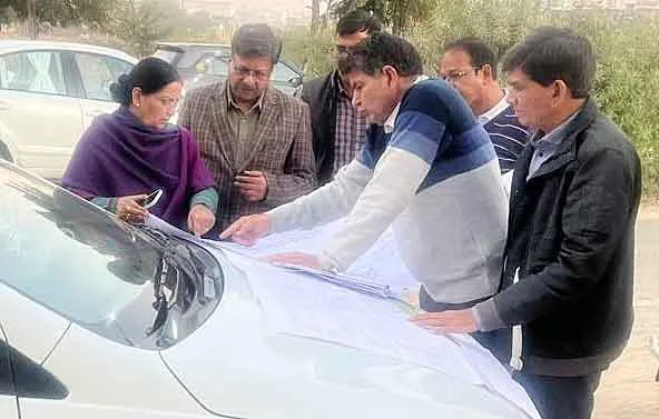 आवास आयुक्त ने जयपुर में योजनाओं का किया आकस्मिक निरीक्षण!