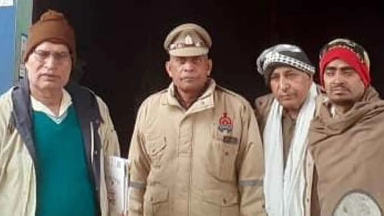बाल अधिकारों व अपराधों को लेकर किया जागरूक