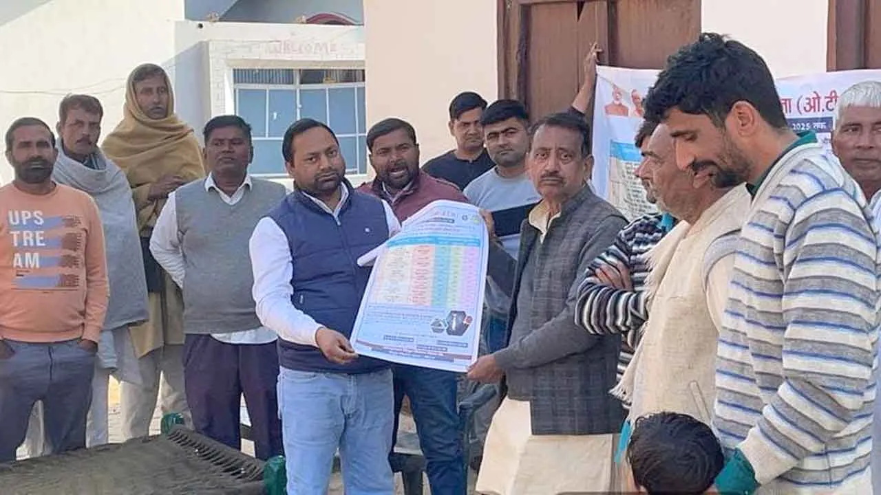 विद्युत टीम ने एकमुश्त समाधान योजना के बारे में किया जागरूक