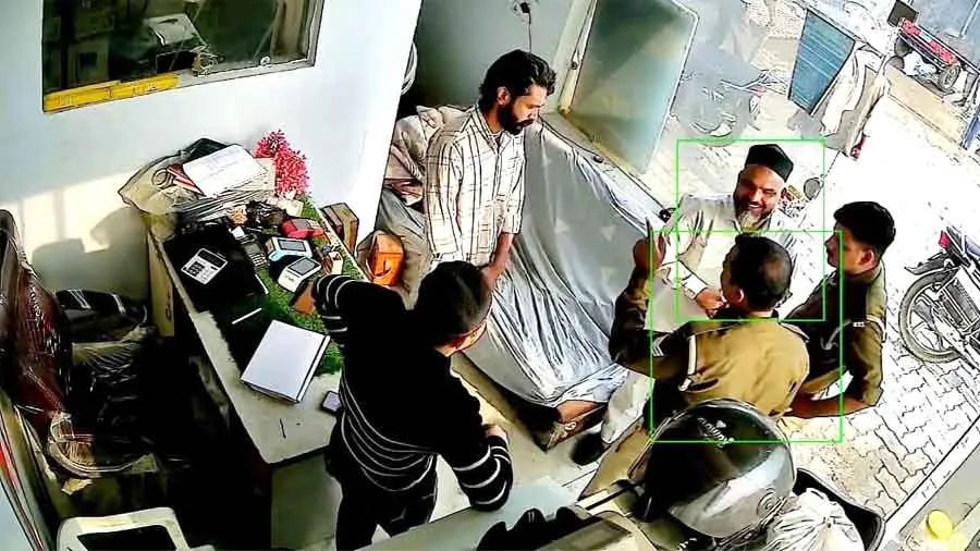 गालीबाज सिपाही को एसपी ने किया लाइन हाजिर