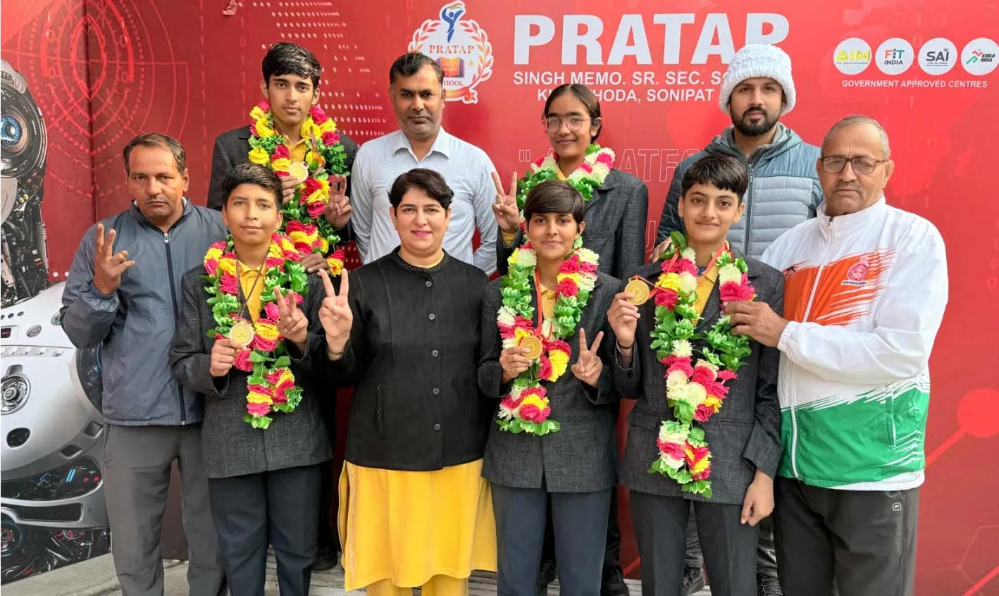 स्टेट नैटबॉल चैम्पियनशिप में जैसिका व दीक्षा ने जीता गोल्ड