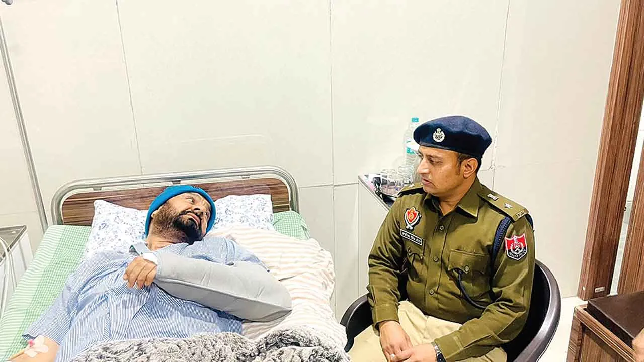 किसानों व पुलिस के बीच हुआ टकराव, तीन एसएचओ सहित कई किसान घायल