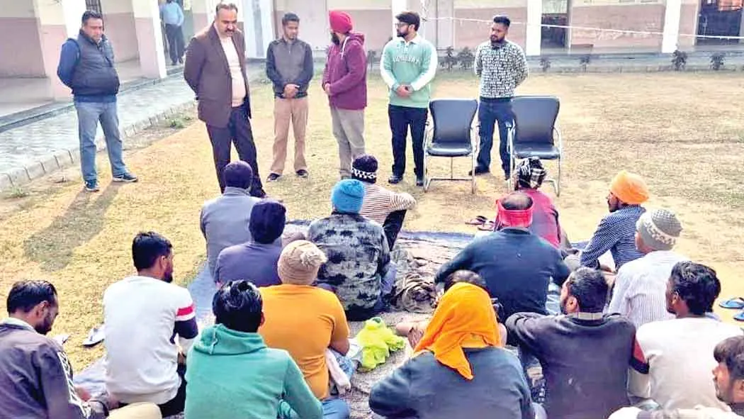 डीसी ने किया नशा छुड़ाओ और पुनर्वास केंद्र घाबदां का निरीक्षण