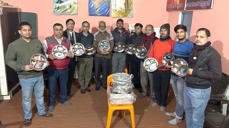 कुंभ के पर्यावरण को सुरक्षित रखने के लिए किया जा रहा थाली, थैले का संगह