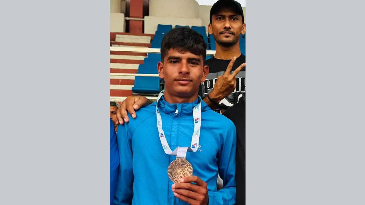 सोनीपत के अरूण ने 10 हजार मीटर दौड़ में जीता नेशनल ब्रोंज मेडल, 29 मिनट 43 सेकंड 48 मिलीसेकंड में पूरी की रेस, तोड़ा पिछले वर्ष का रिकॉर्ड, परिवार में खुशी