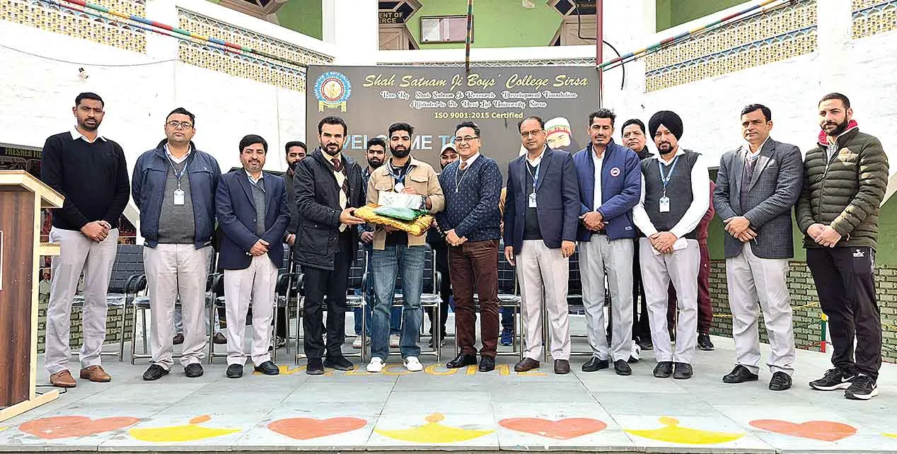 Boxing Championships: शाह सतनाम जी कॉलेज का आशीष सैनी ऑल इंडिया इंटर यूनिवर्सिटी बॉक्सिंग चैंपियनशिप में छाया 