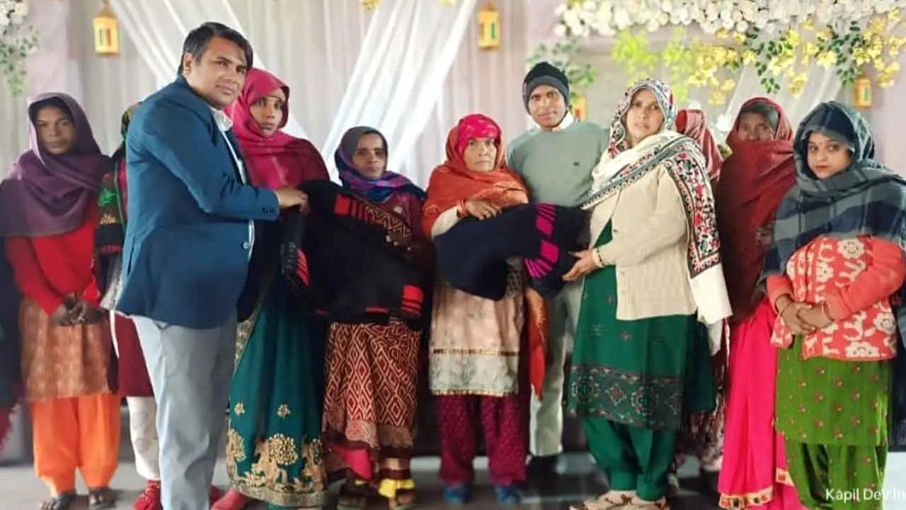 टीवीएसजी फार्म हाउस पर हुआ कंबल वितरण कार्यक्रम का आयोजन