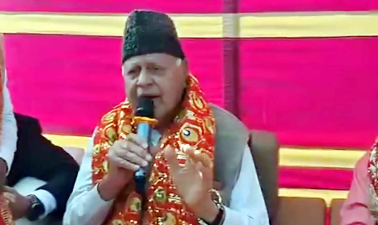 Farooq Abdullah Song: पूर्व मुख्यमंत्री फारूक अब्दुल्ला ने कटरा में गाया ‘तूने मुझे बुलाया शेरावालिये’! वीडियो सोशल!