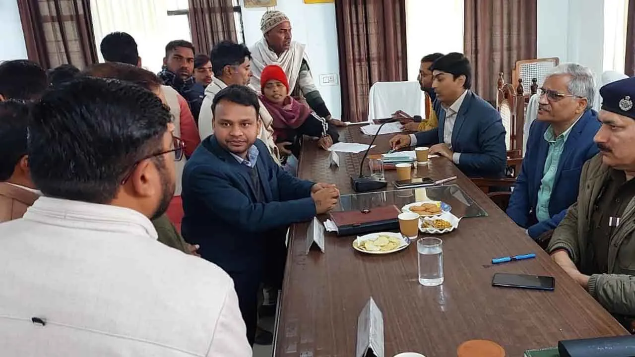 सम्पूर्ण समाधान दिवस में आई 19 शिकायतें, चार निस्तारित