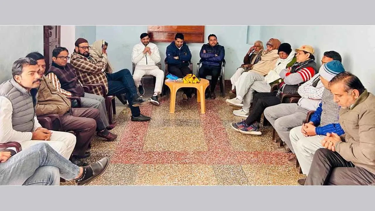 पत्रकारिता की गिरते स्तर पर किया गहन चिंतन-मनन