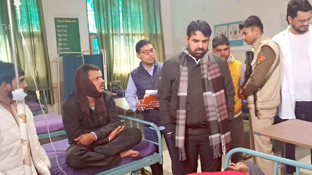 अस्पताल में आने वाले लोगों को आसानी से उपलब्ध करवाएं सभी सुविधाएं-विधायक पवन खरखौदा