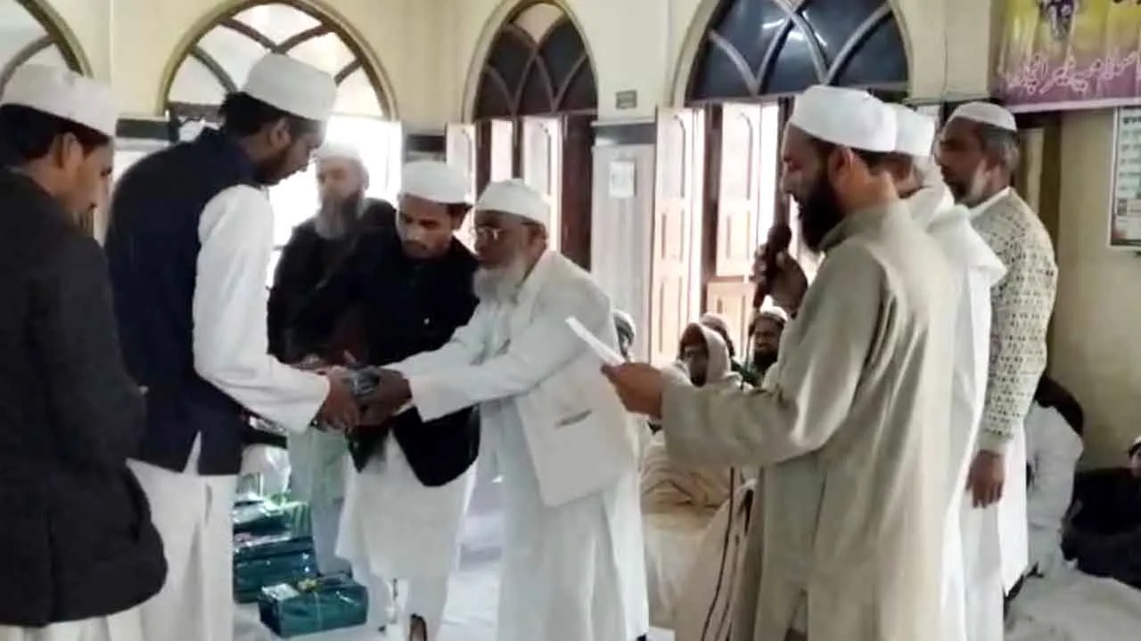 मदरसा इस्लामिया जामिया में भाषण प्रतियोगिता का आयोजन