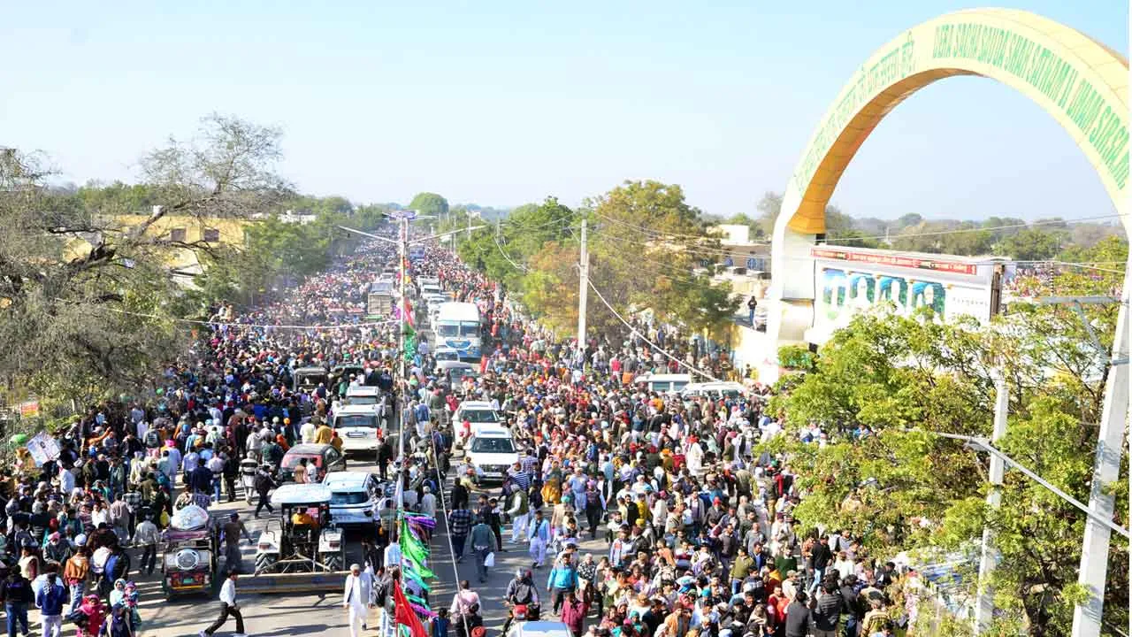 …क्योंकि ये तस्वीर बहुत कुछ बयां करती है
