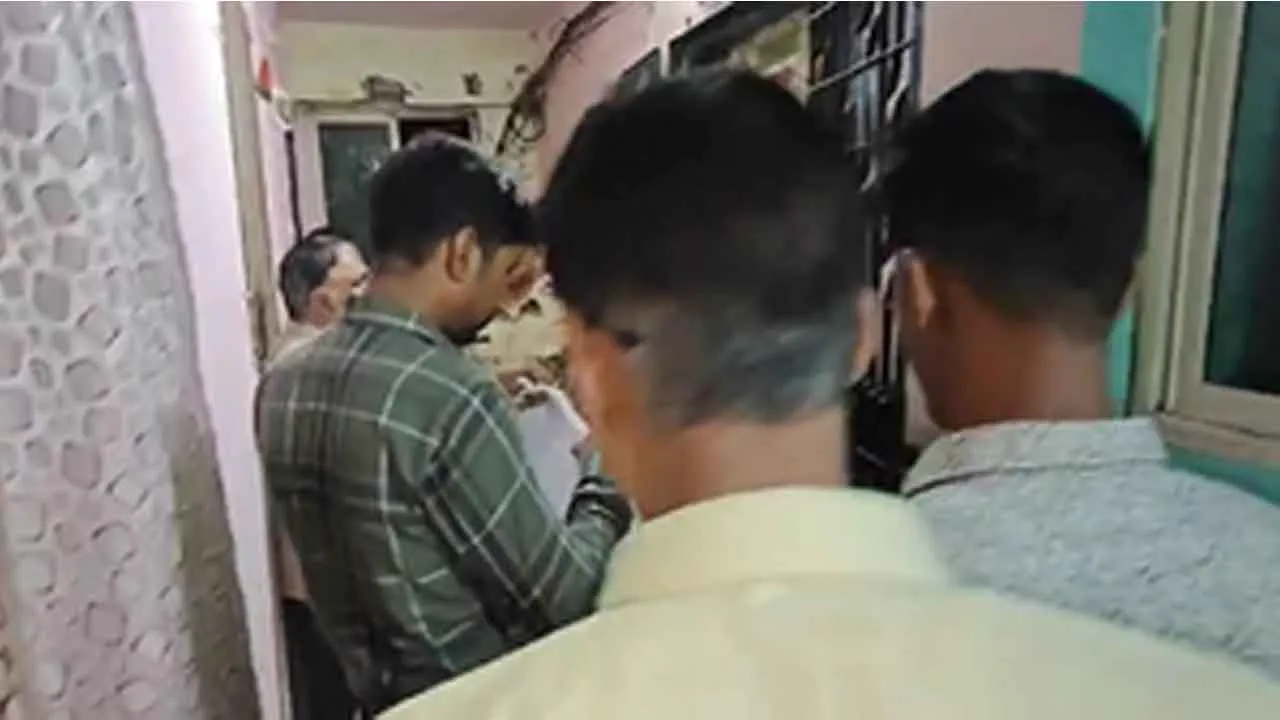 Mumbai Murder: एक बेटी ने दिया दिल दहला देने वाली घटना को अंजाम!